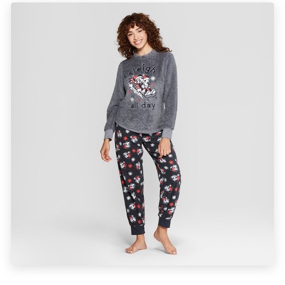 NWT Disney/'s Mickey Fleece Christmas Pajamas Set